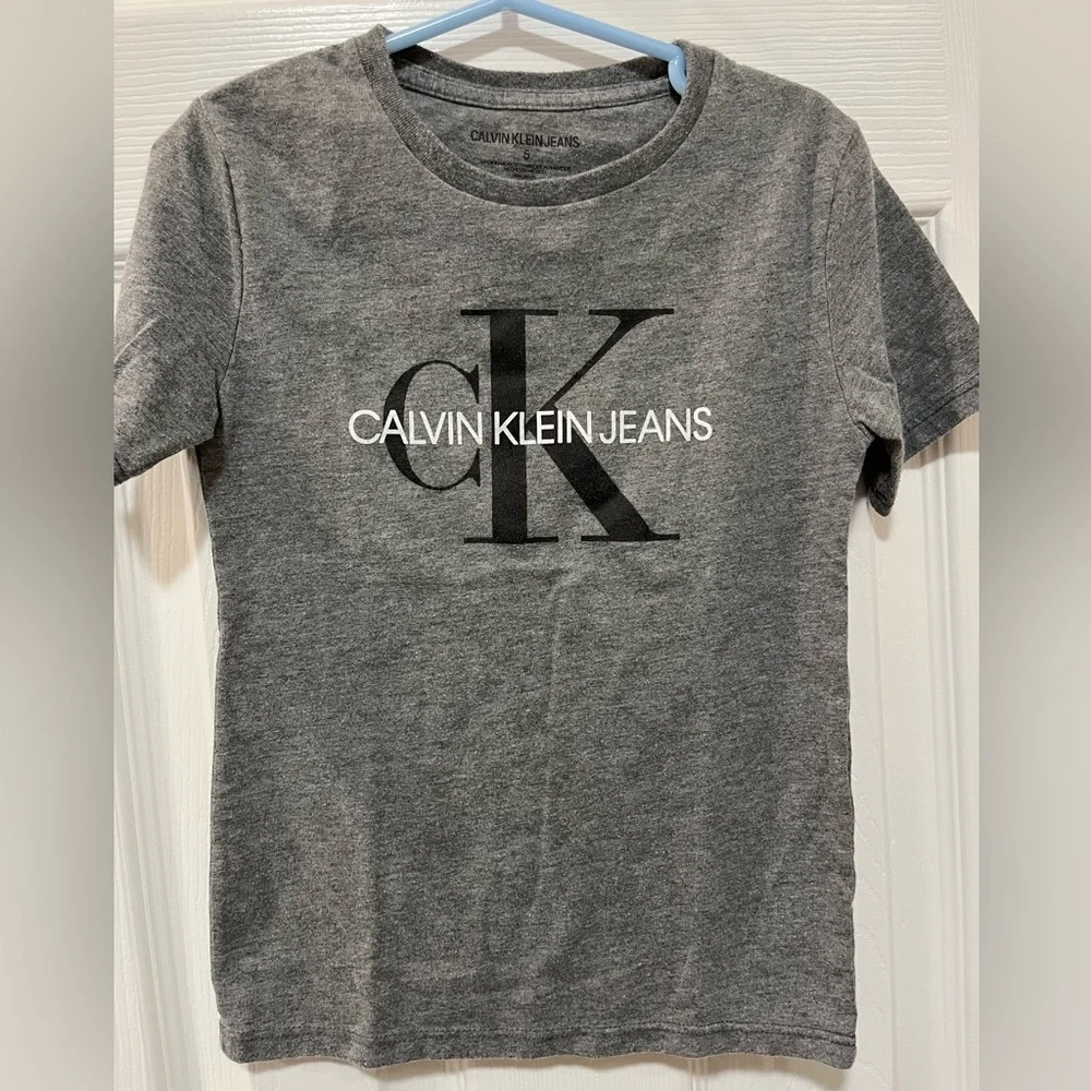 Calvin Klein boy shirt, size 5 - Picture 2 of 5
